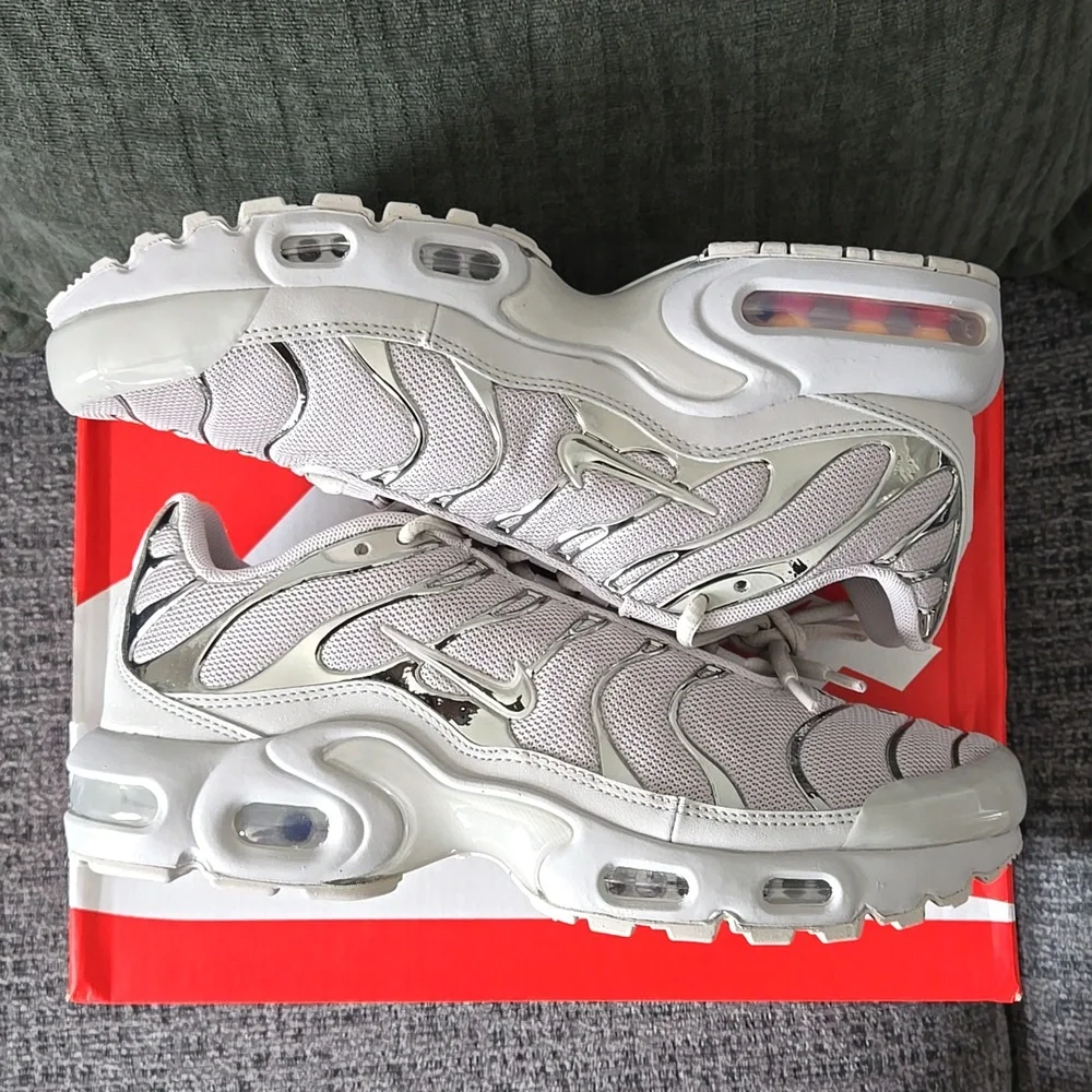 New Nike Air Max Plus - Picture 5 of 7